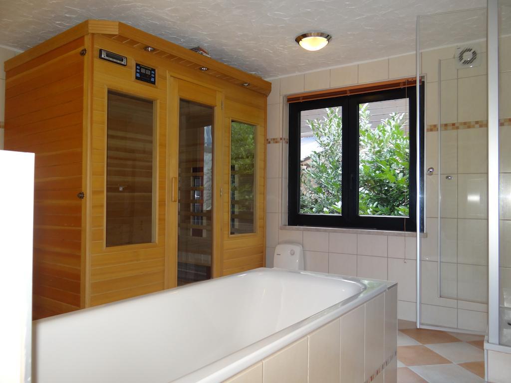 Haus Am Bachgasse - Haus Von 1777 Mit Sauna Zell an der Mosel Exterior foto