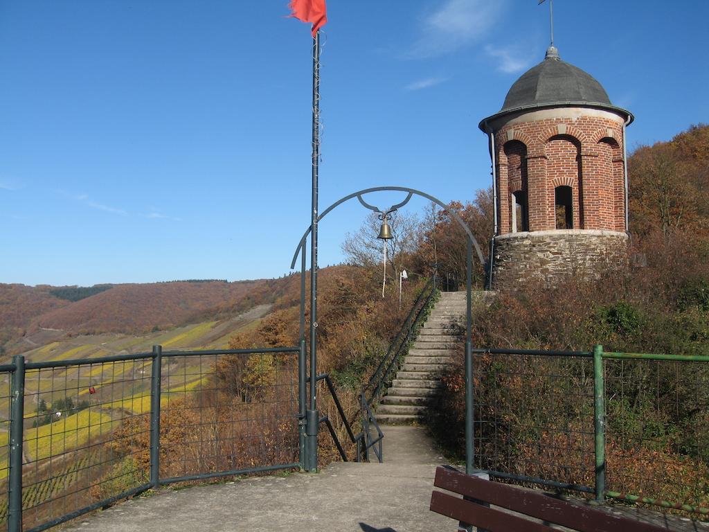 Haus Am Bachgasse - Haus Von 1777 Mit Sauna Zell an der Mosel Exterior foto
